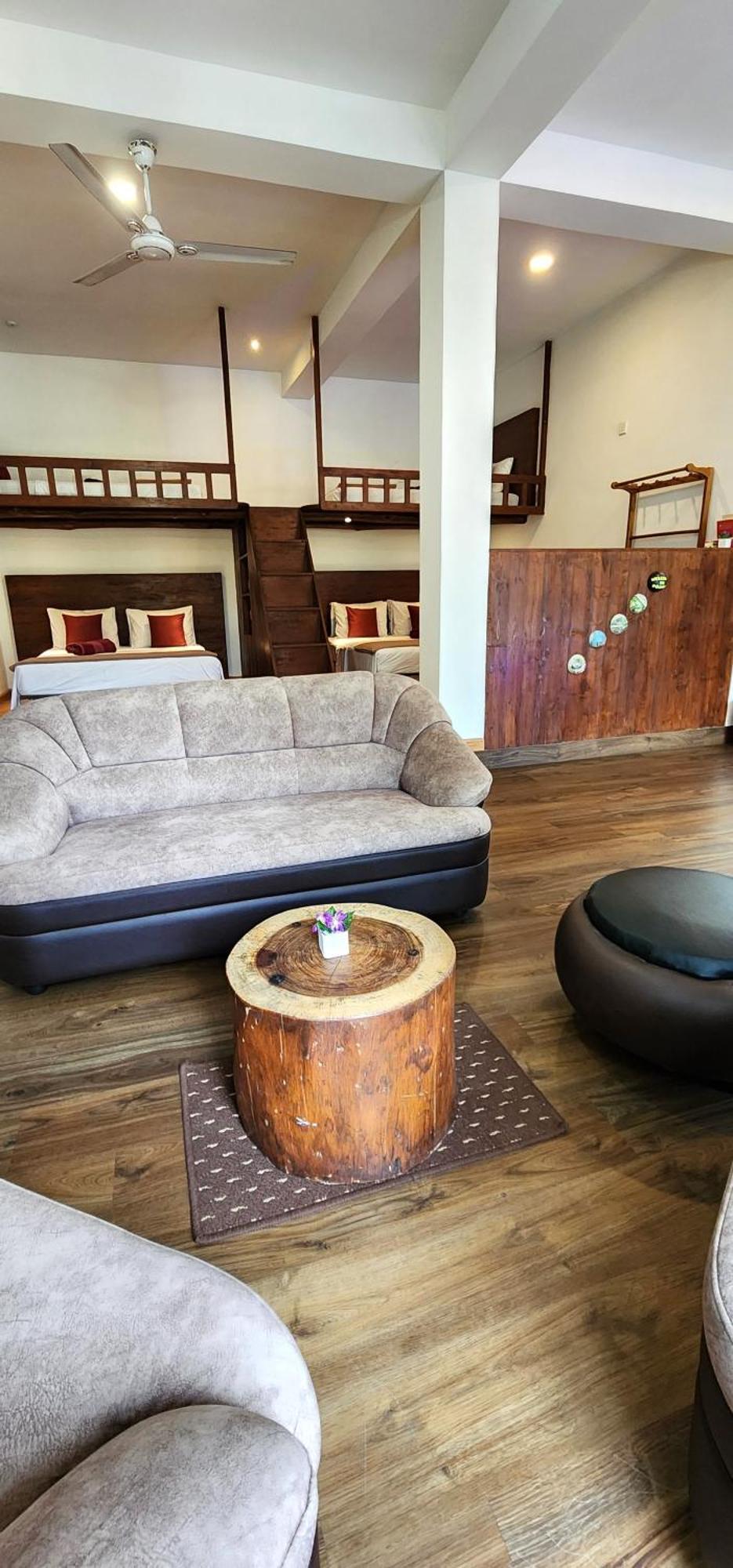 Poomaz Peace Palace Homestay