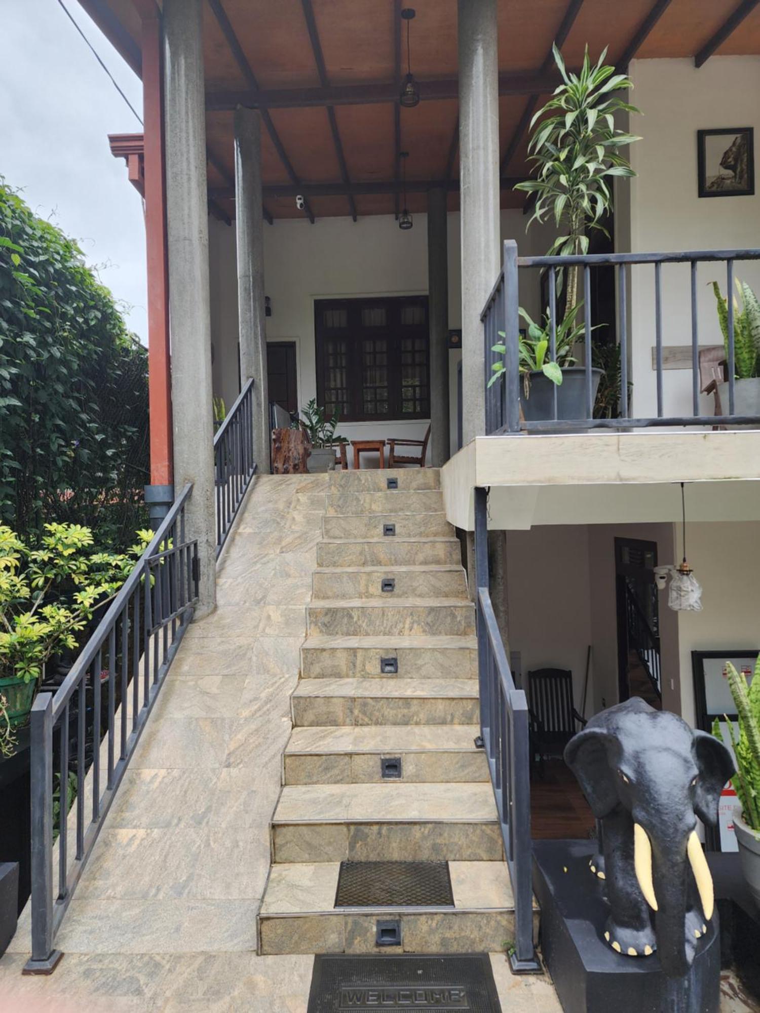 Homestay Poomaz Peace Palace Ella